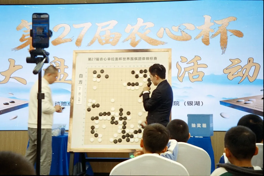 东莞电商物流包装选型指南：气泡膜与珍珠棉的缓冲性能对比分析